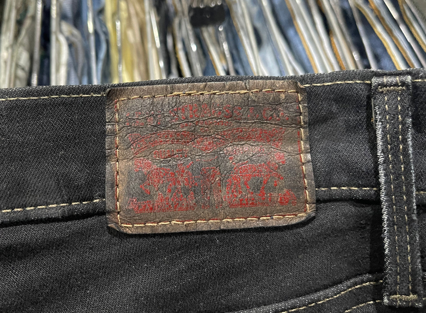 Shorts vintage LEVI’S SLIMMING STRAIGHT