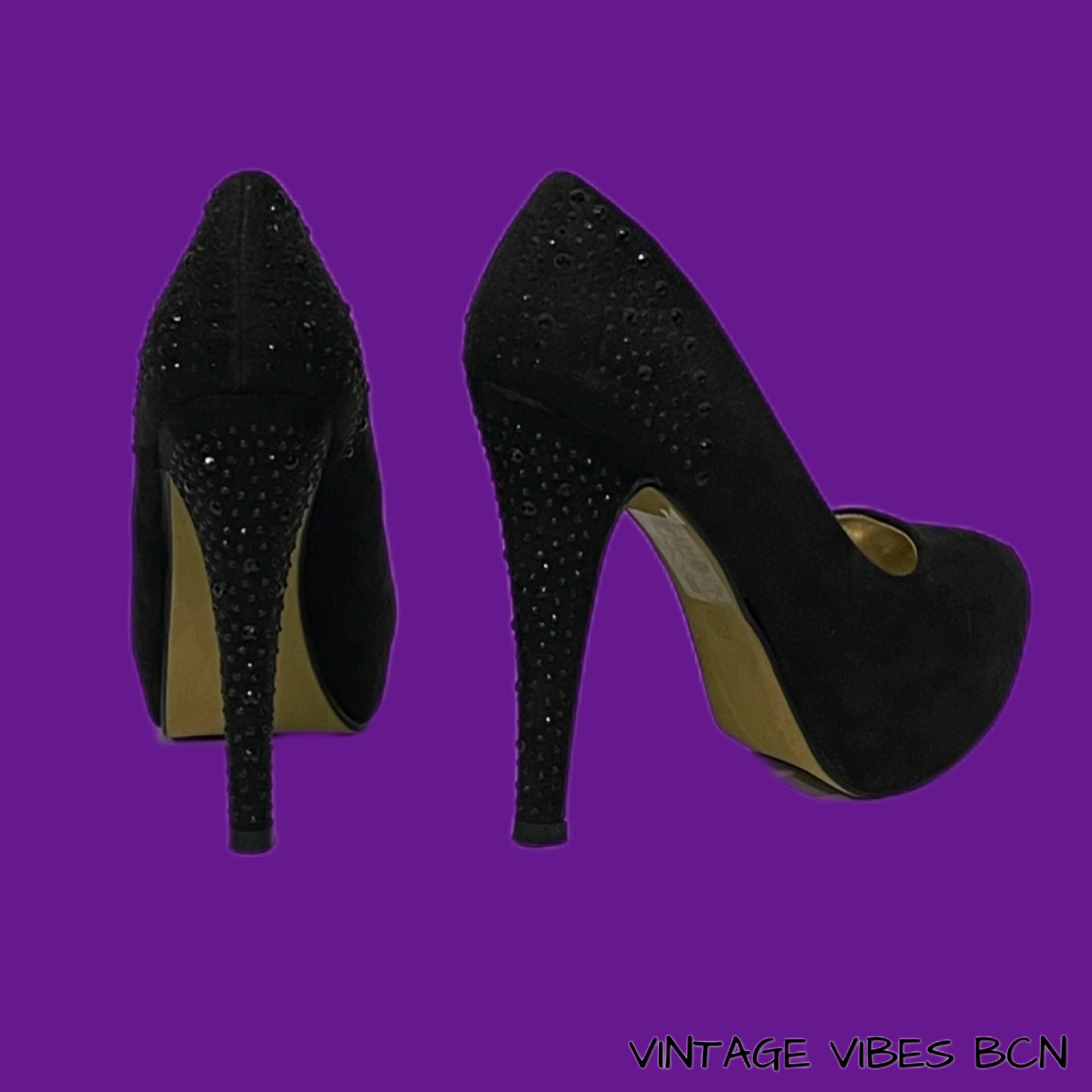 Zapatos de tacón y plataforma de ante con brillantes negros ¡A estrenar!