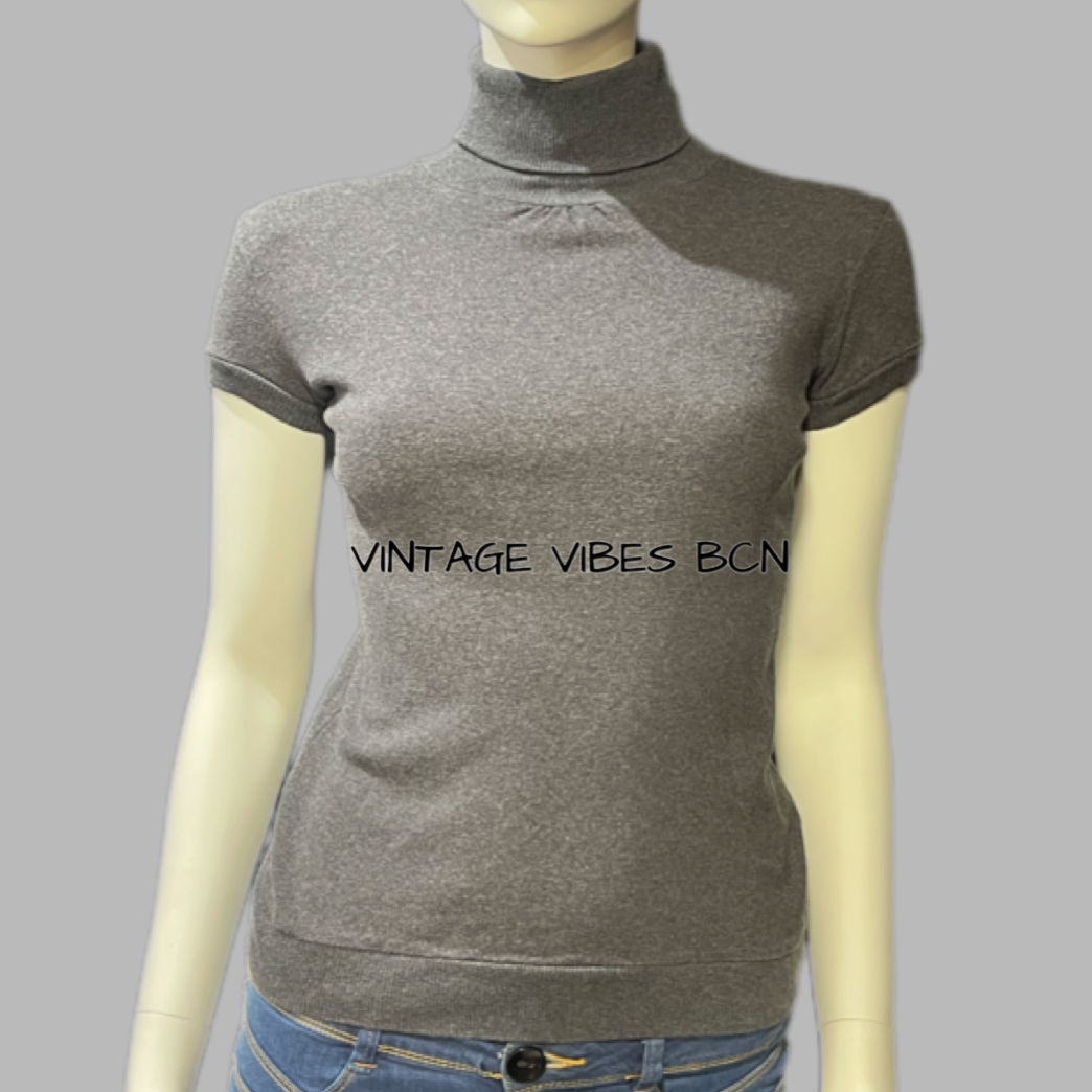 Camiseta de punto gris