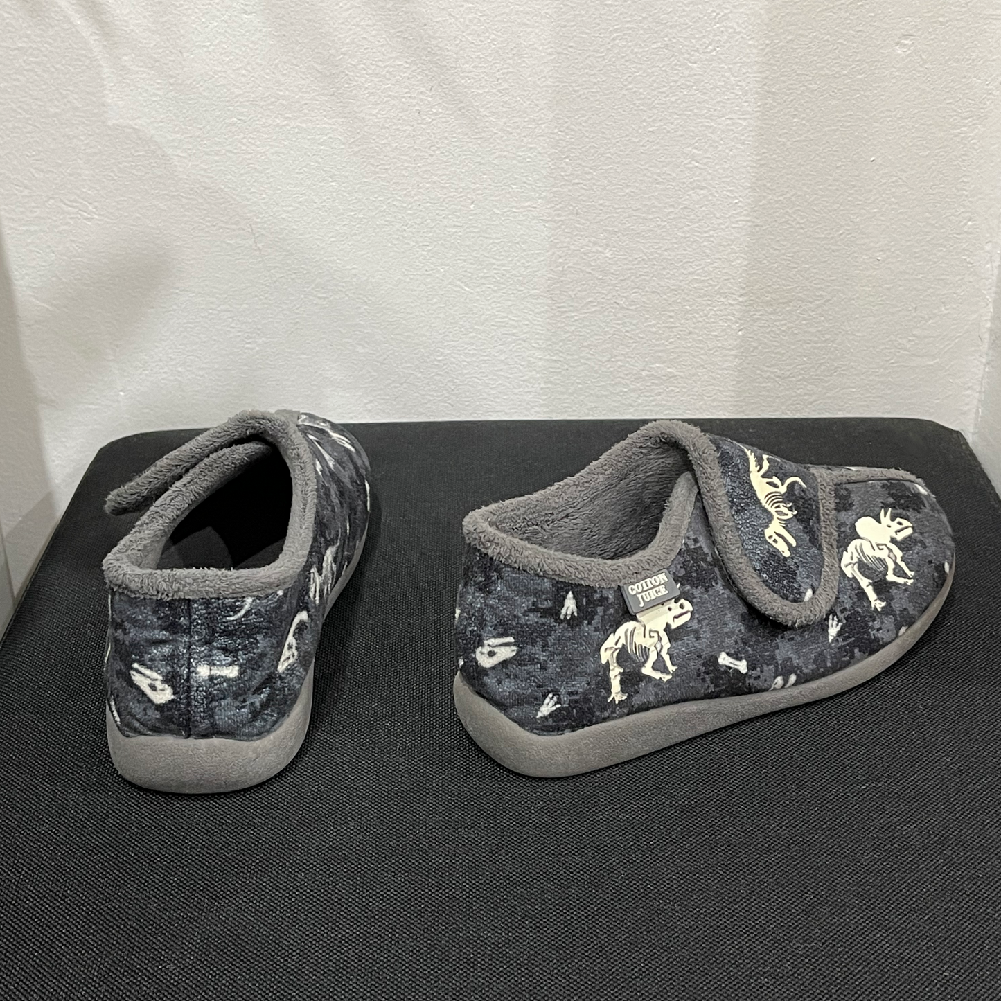 Zapatillas Dinos COTTON JUICE ¡Brillan en la oscuridad!