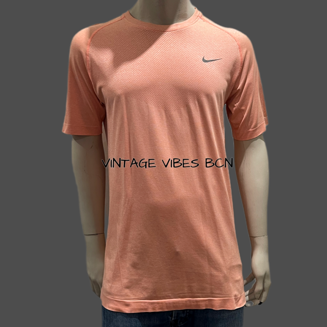 Camiseta NIKE salmón