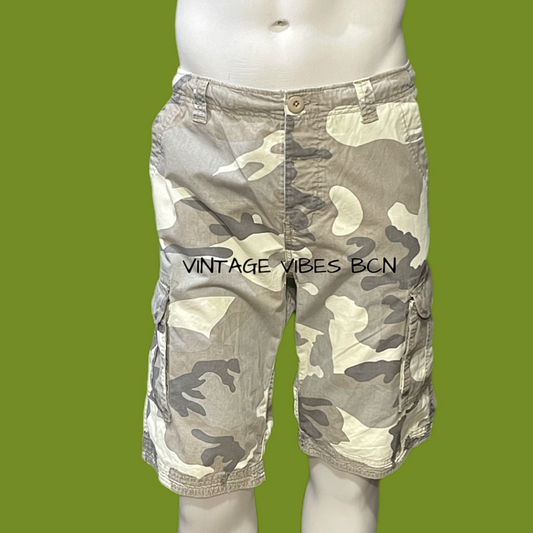 Bermudas camuflaje UNIVERSE