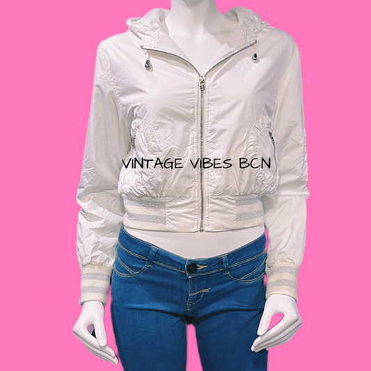 Chaqueta cropped con forro polar