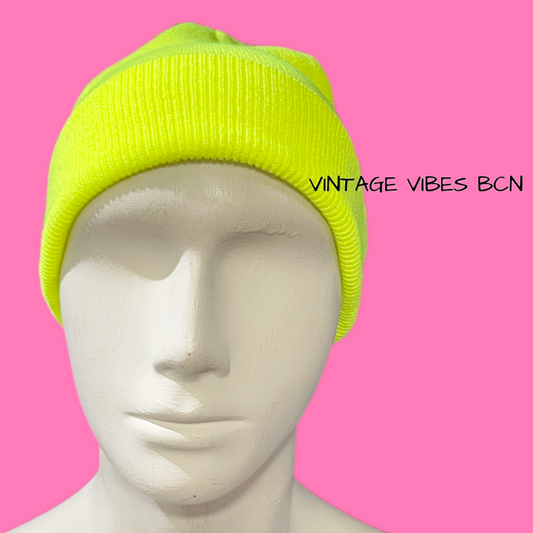 Gorro amarillo fluorescente