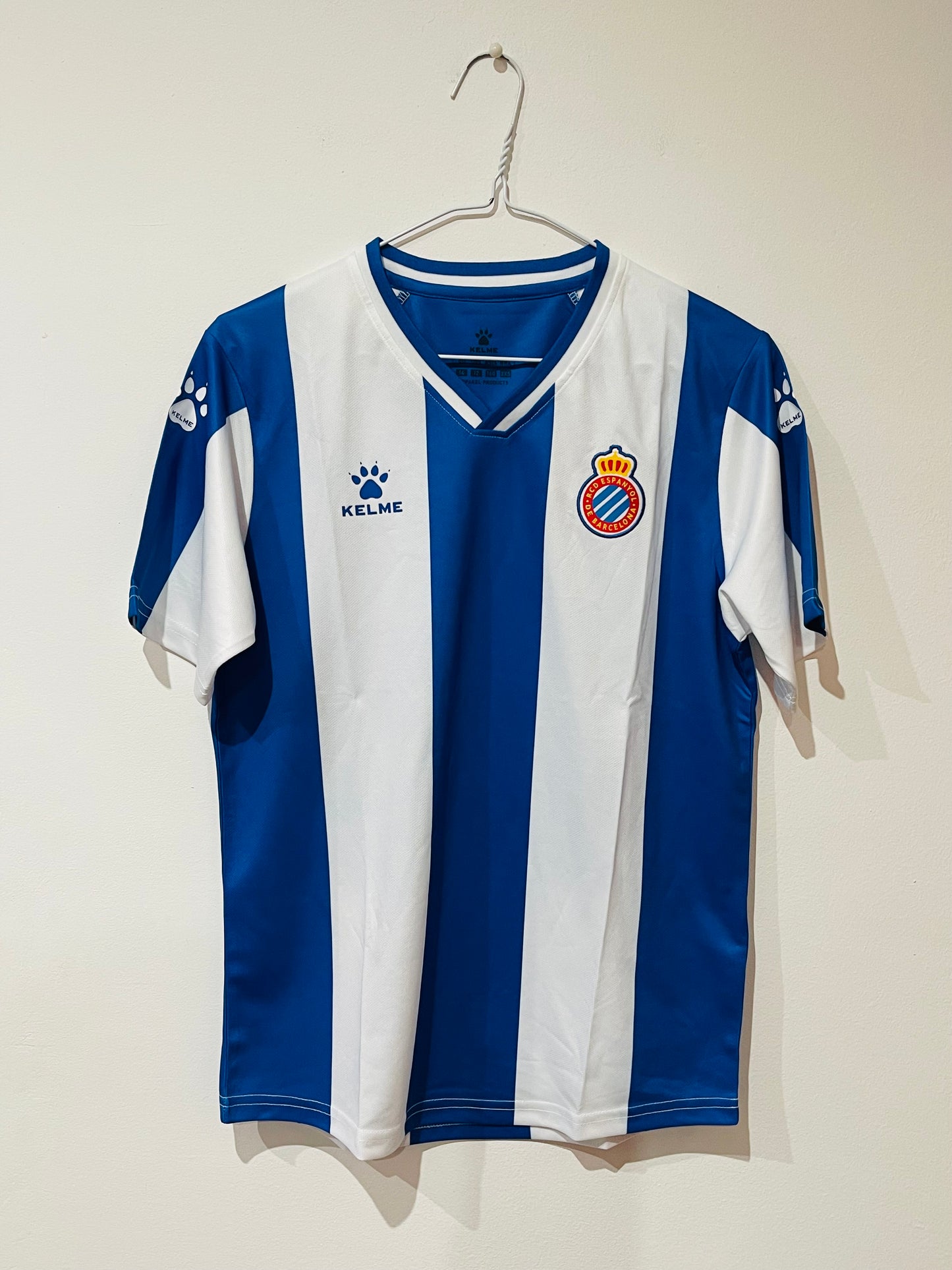 Camiseta infantil RCD ESPANYOL KELME ¡A estrenar!