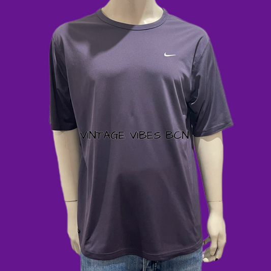 Camiseta NIKE morado